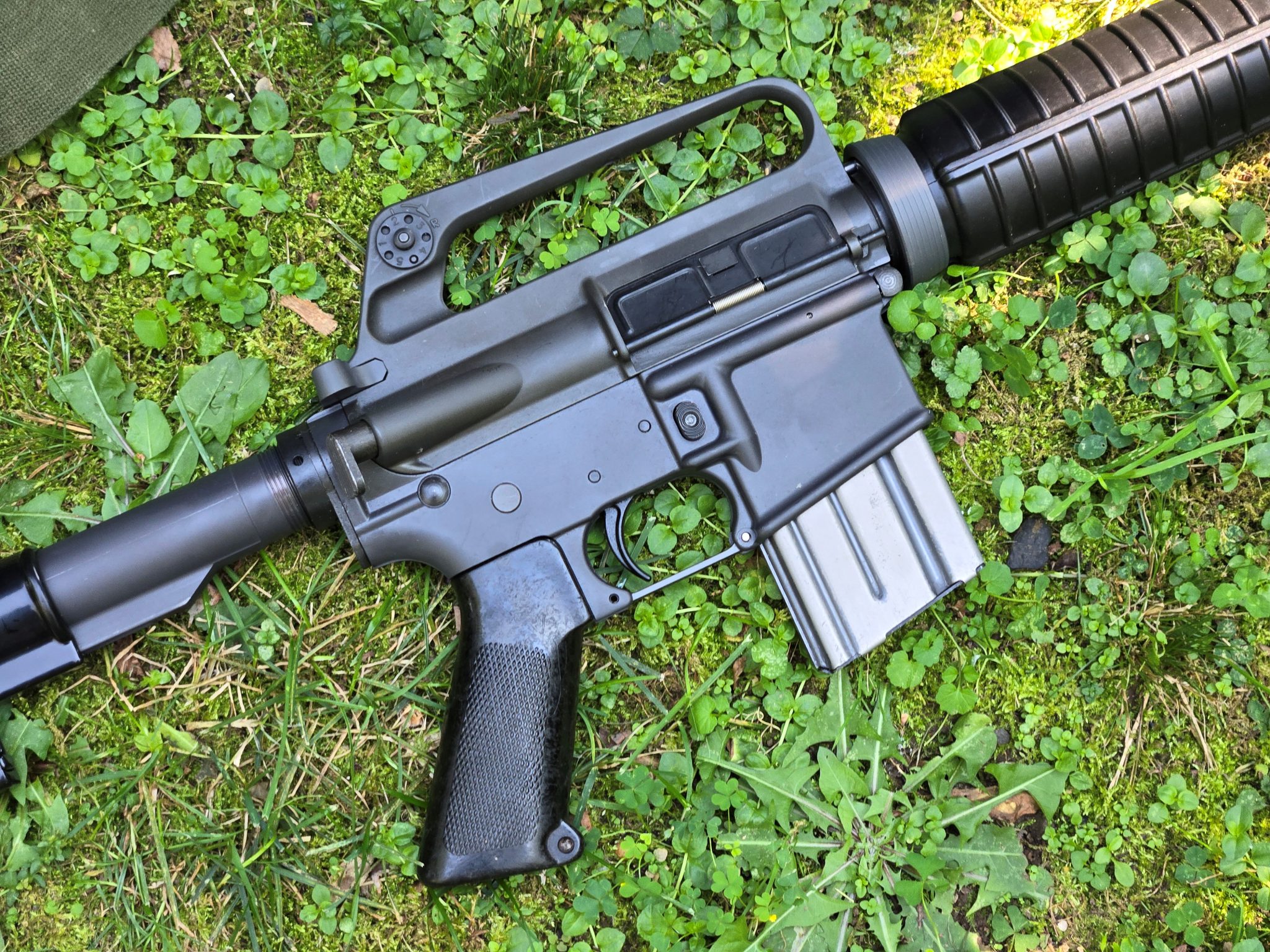 A Vietnam Classic: The XM177E2 Retro Build - Shooting News Weekly