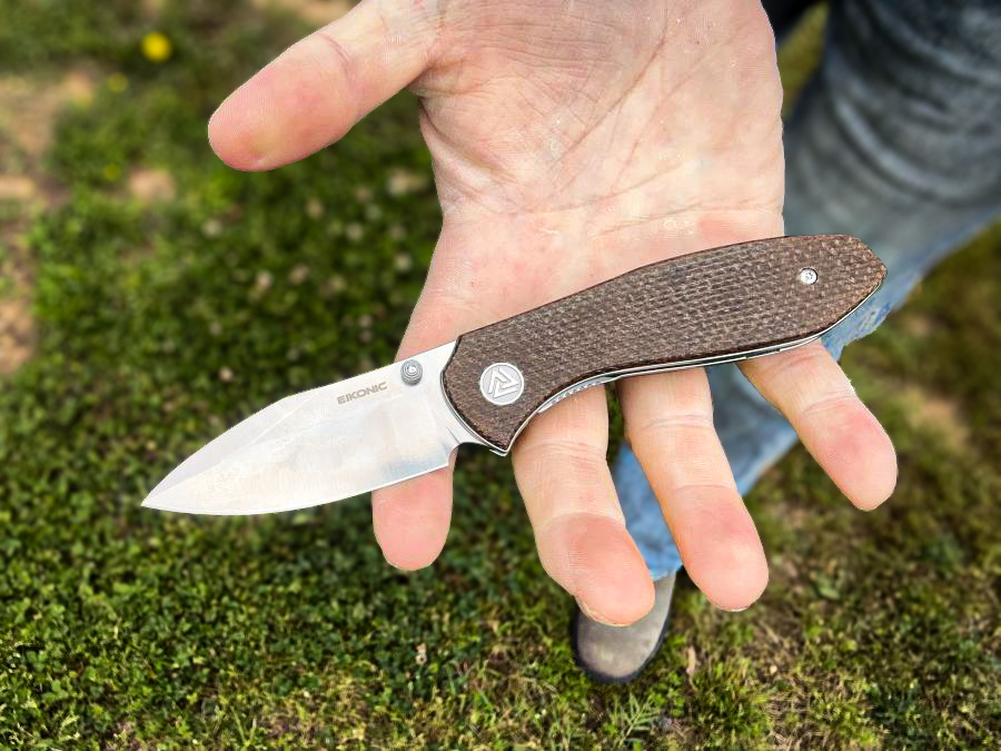 It's the right size for everyday carry. 