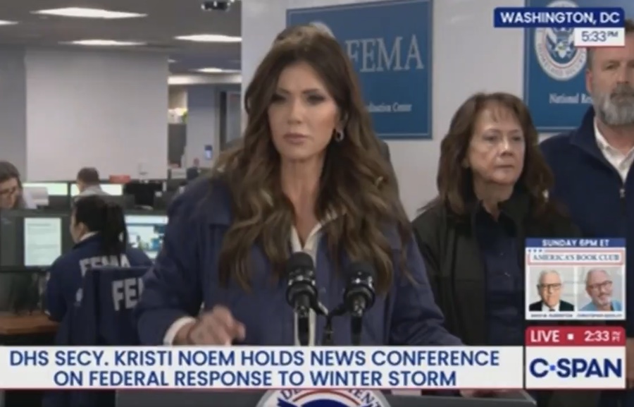 Kristi Noem Minneapolis shooting