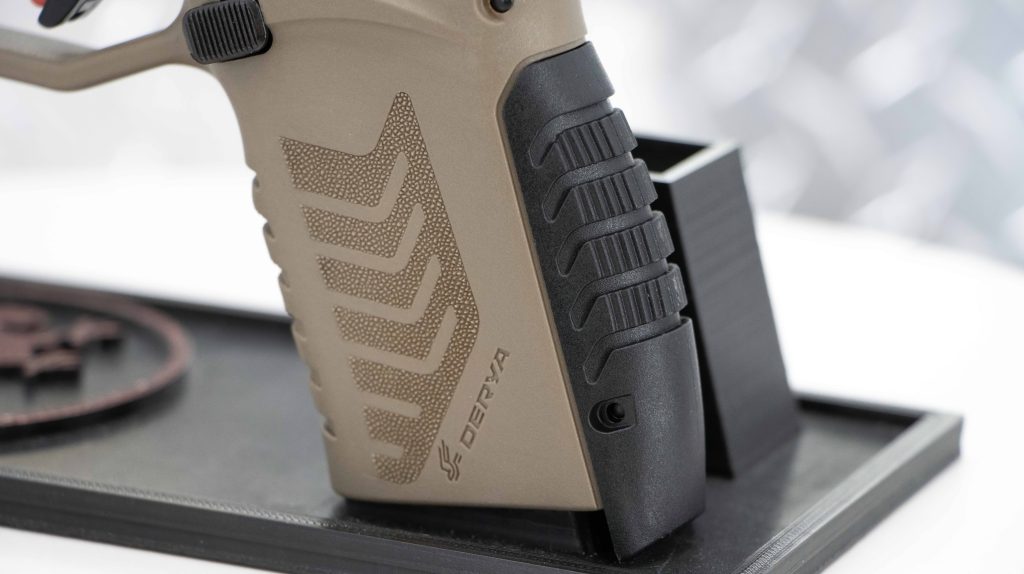 Derya DY9Z Backstrap