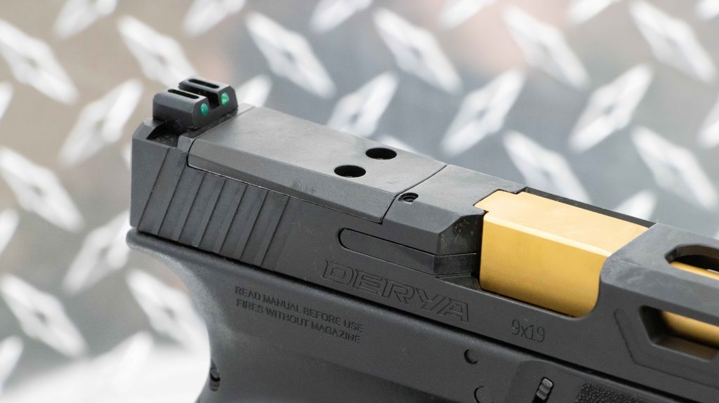 Derya DY9 Optics Ready, photo by Graham Baates