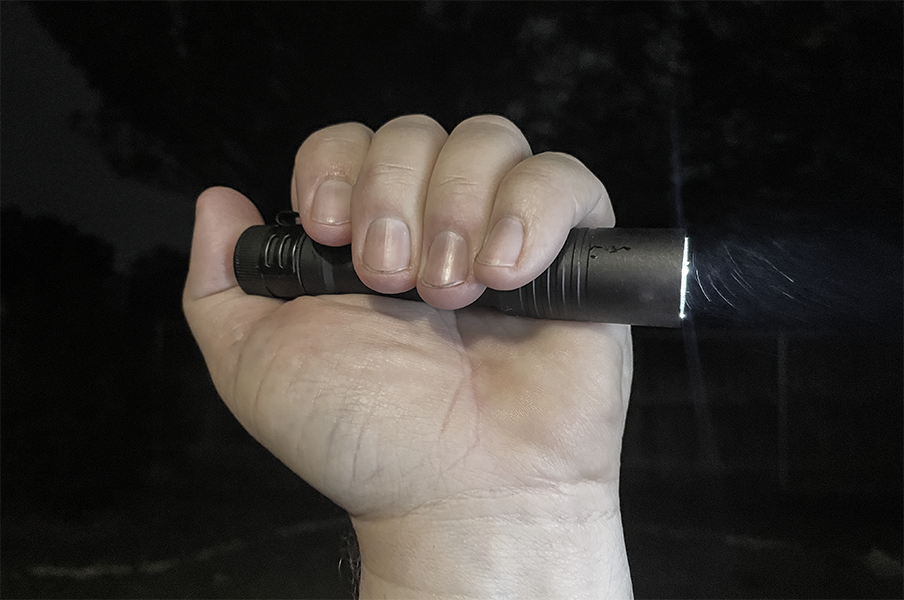 streamlight flashlight