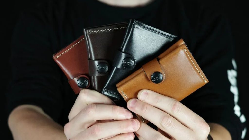 FALCO Holsters Debuts Leather Wallets and EDC Tray Lineup