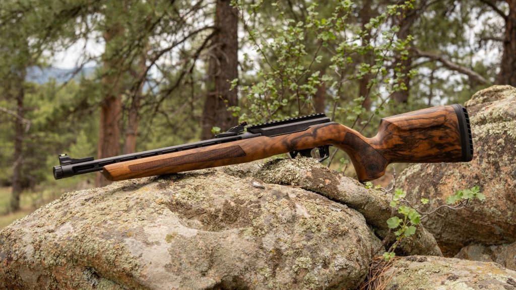 A NEW Hybrid Walnut/Chassis Stock from WOOX - The Elegante Hybrid