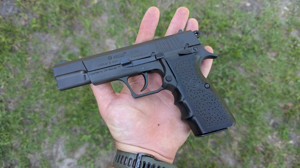 Bulgarian Arcus 98DA DA/SA pistol